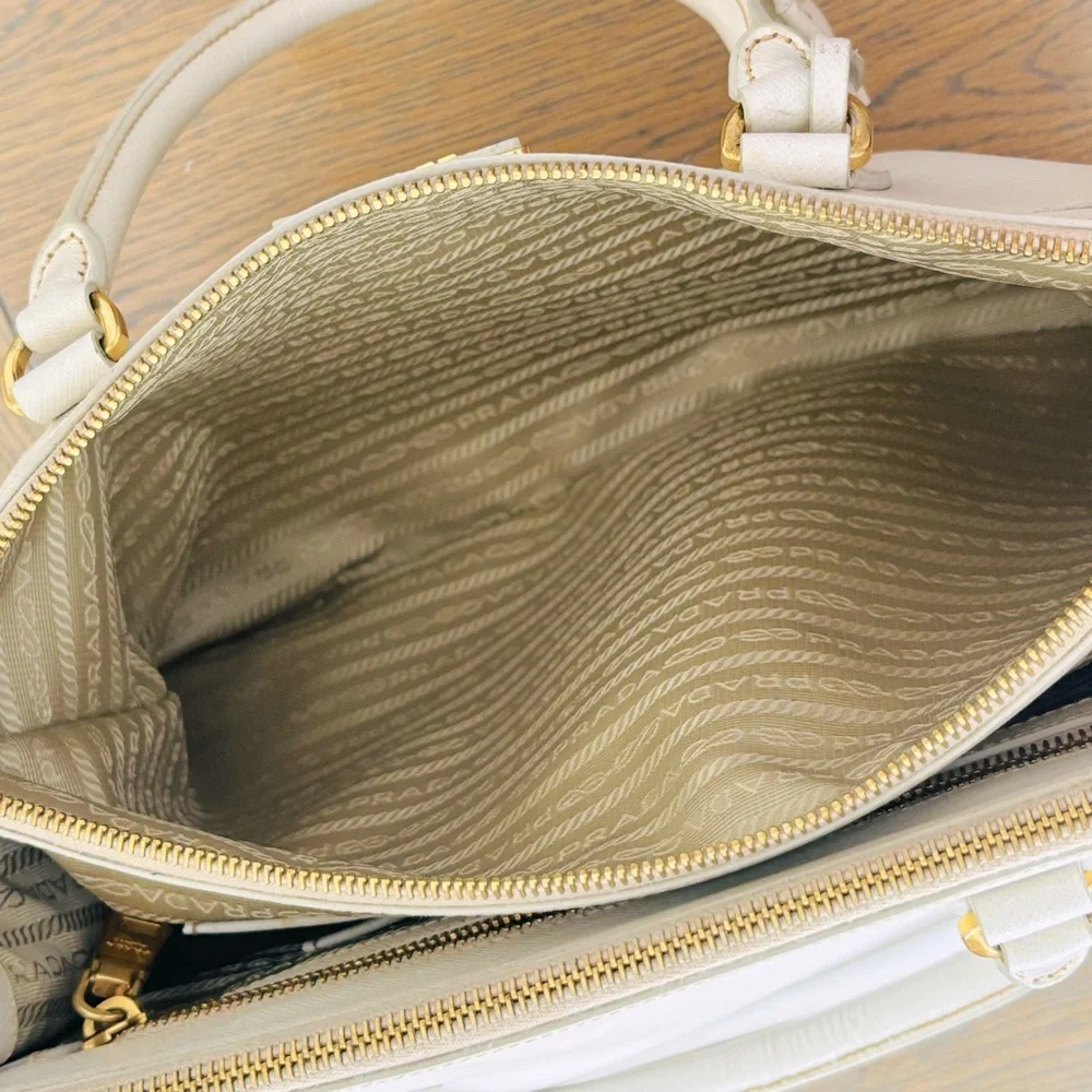 Prada Saffiano Large Galleria Double Zip Tote Talco White Gold Accents with COA‎